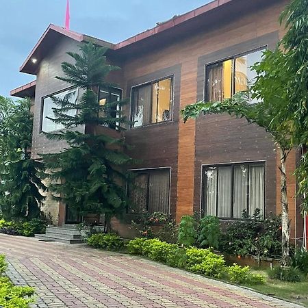 Tea Resort Saraswatipur Shaugaon エクステリア 写真